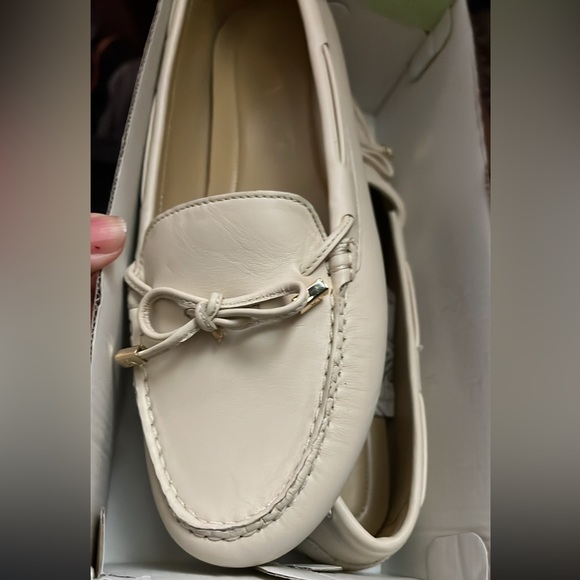 NIB Michael Kors Daisy Moccasins Moc white flat size 11 Leather new with box - Picture 6 of 14